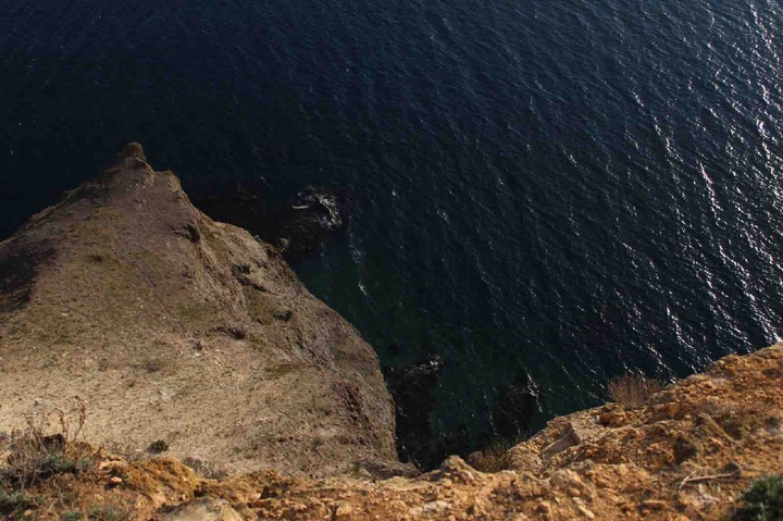 море
