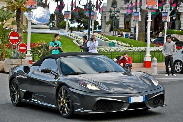 bueatyful sport car