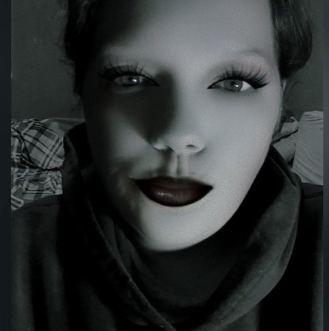 Eyebrow, Lips, Eyelash