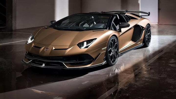 Lamborghini Aventador SVJ Roadster