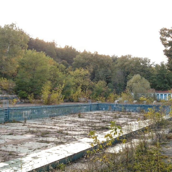 Abandoned Swimming Pool
