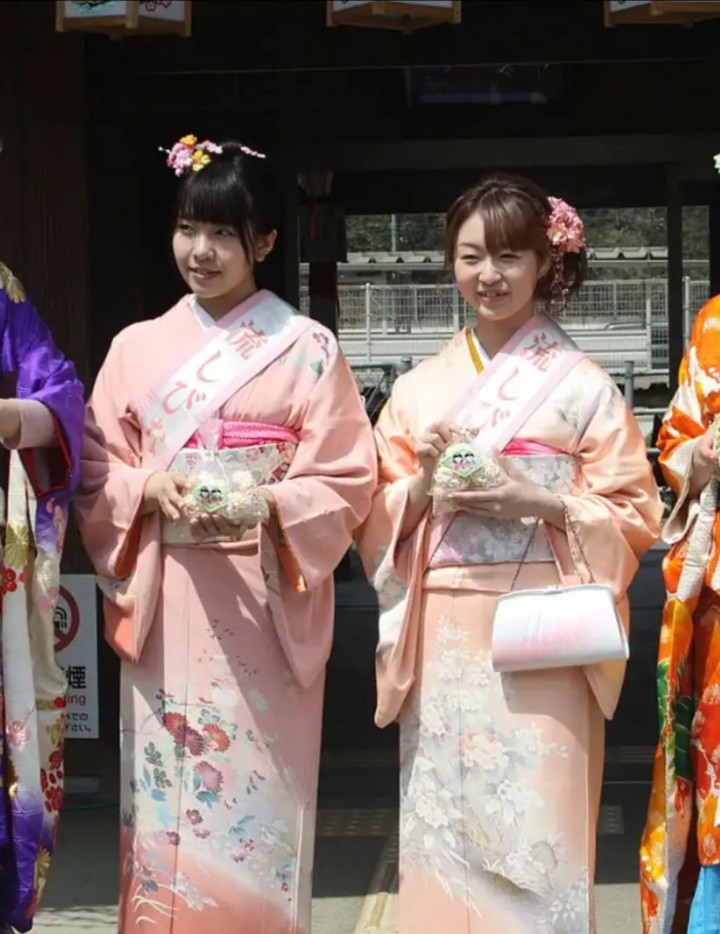 young ladies in kimono