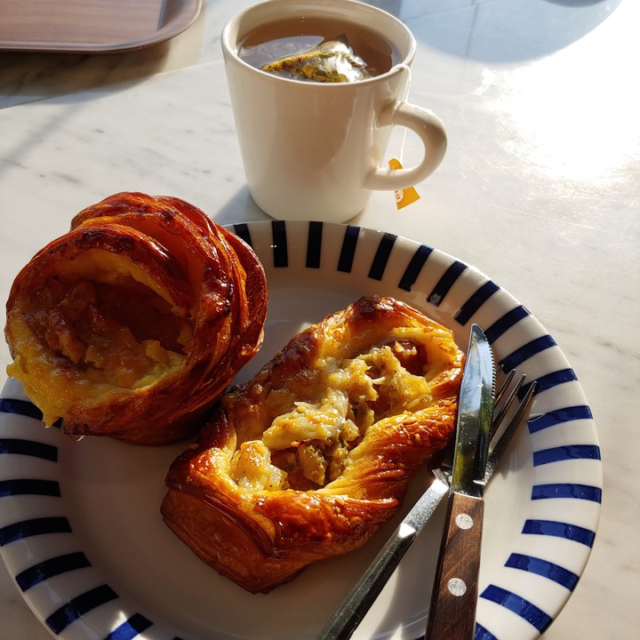 bread and tea