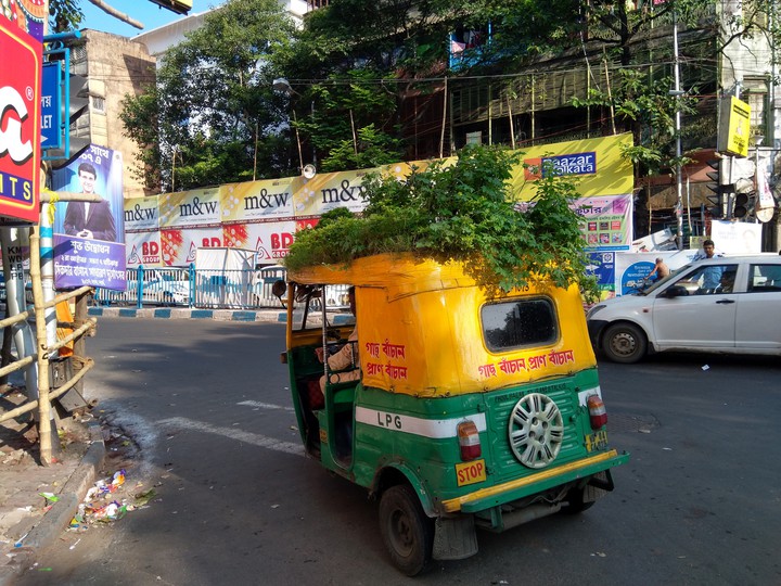 an autorickshaw of Kolkata