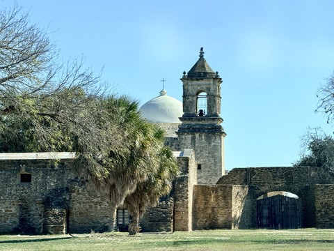 tapety convent, Architecture