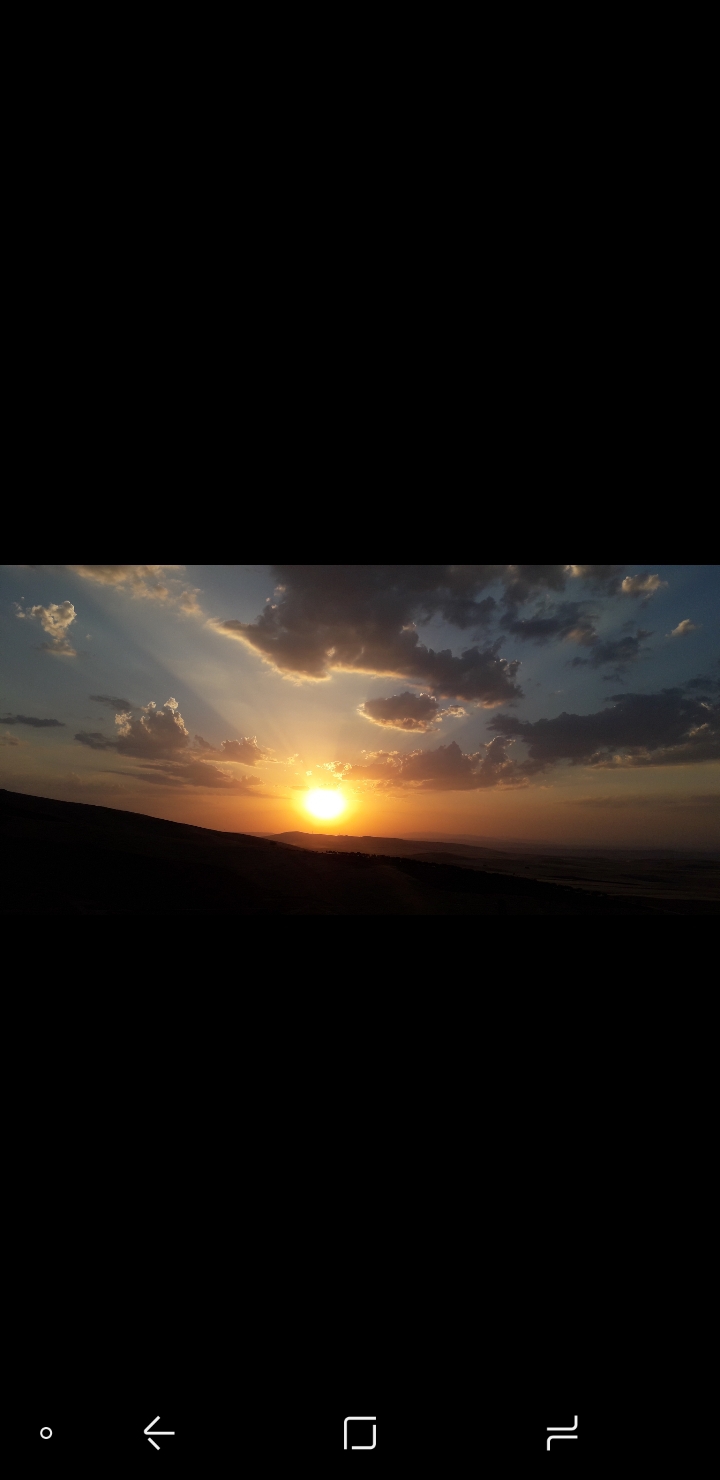 sun rises