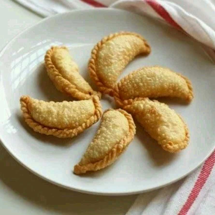 indian sweet gujjiya