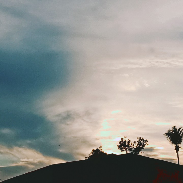 evert sunset is a painting in the sky