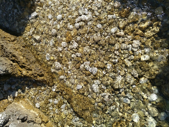 golden stones