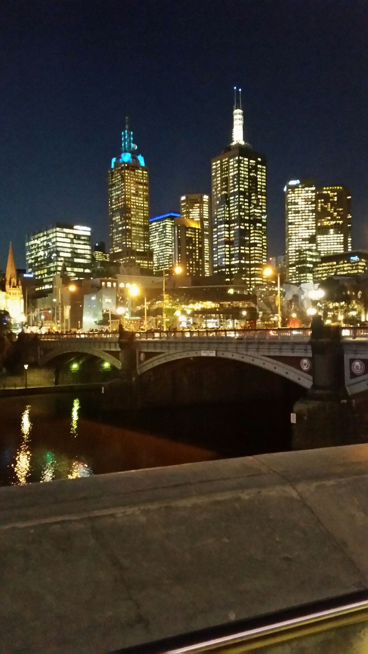Melbourne. City. Yarra River.