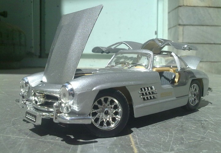 Mercedes Benz SL300