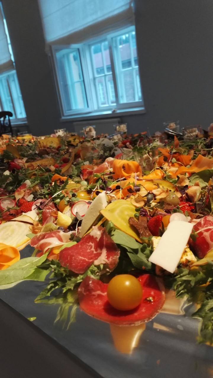 Salad @ table