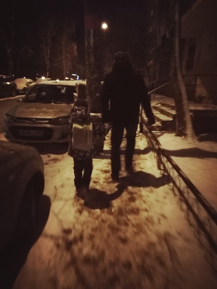 папа и дочь