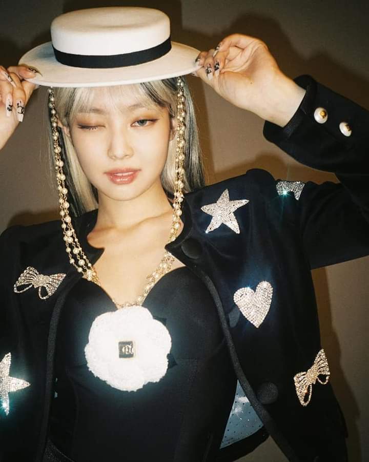 201031 Jennie(jennierubyjane) Happy Halloween #2
