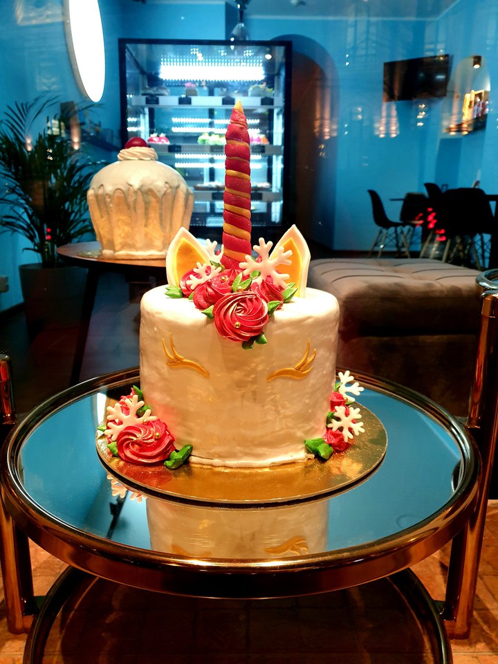 Unicorn cake