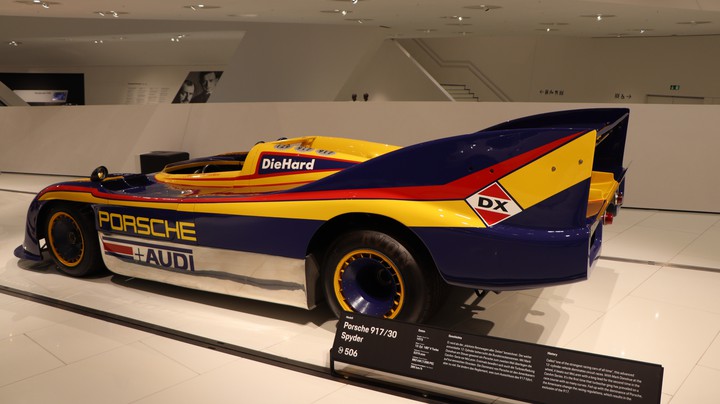 Ausflug zum Porsche Museum in Stuttgart-Zuffenhausen