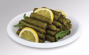 صحن ورق عنب مع لیمون