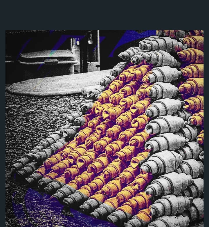 998