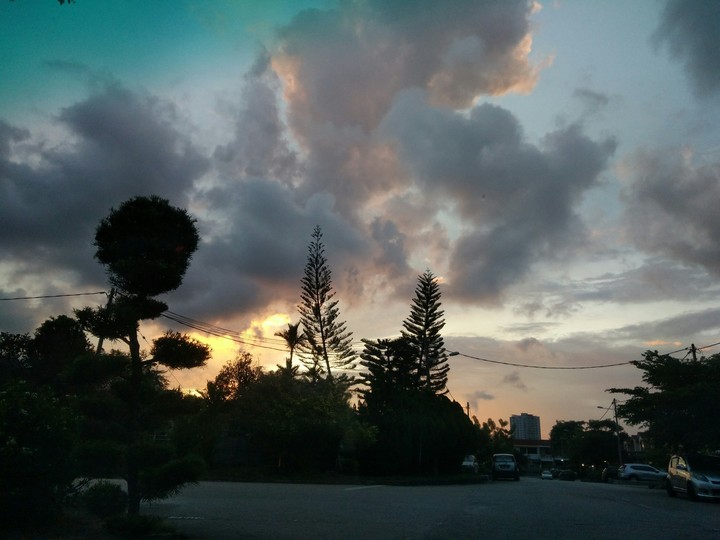 Sky's Painting