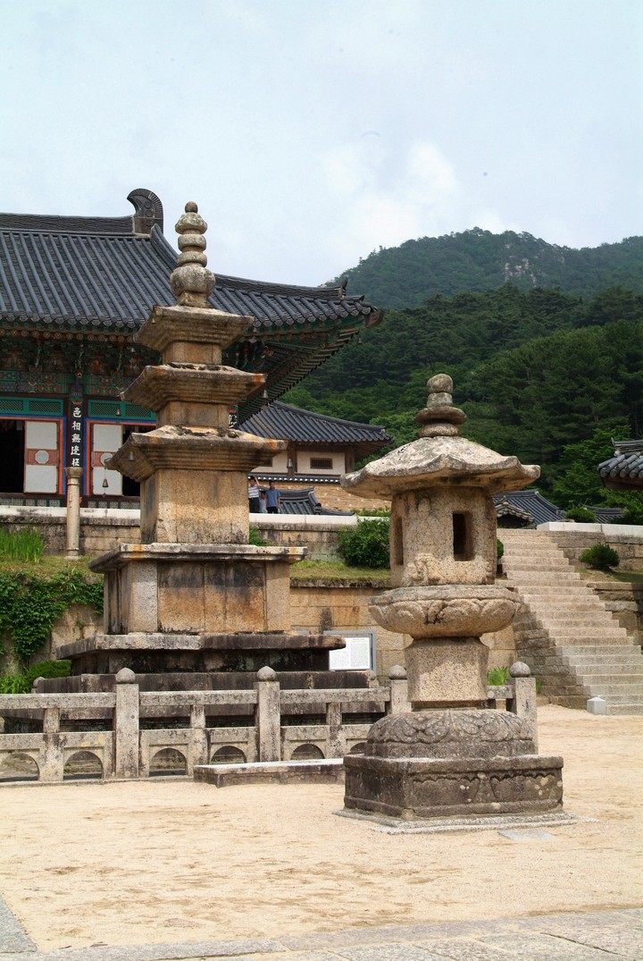 Hwaomsa Temple