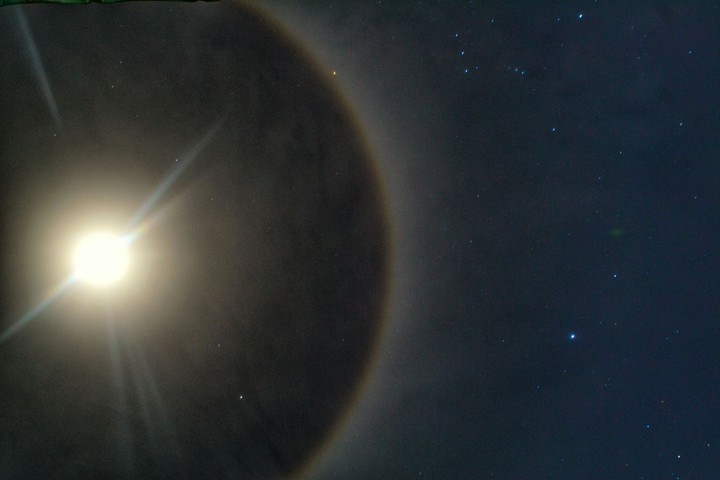 Moonbow