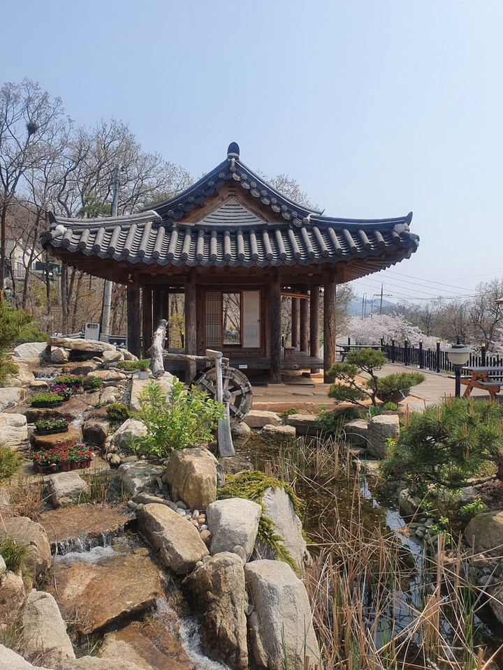 traditional korean house