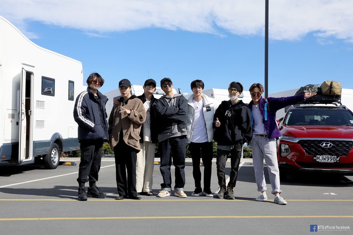 BTS (방탄소년단)