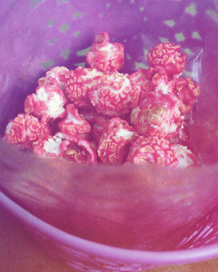 Popcorns makes me happy