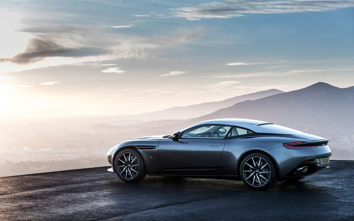 Aston Martin DB11