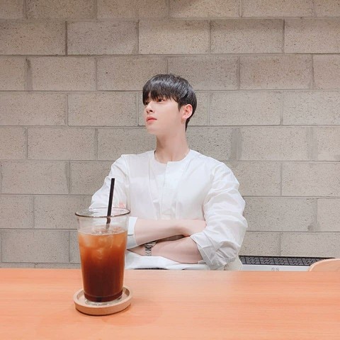Eun Woo