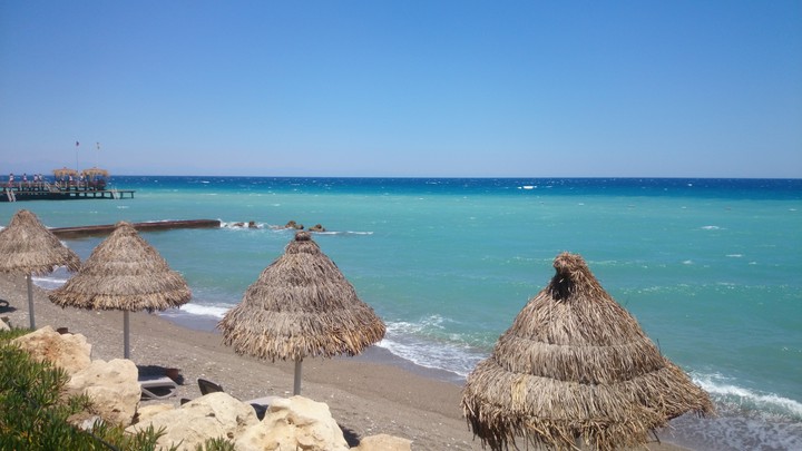 море