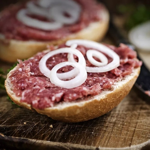 Mettbrötchen
