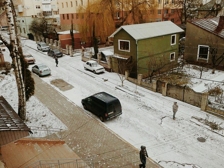 SNOWFALL , UKRAINE
