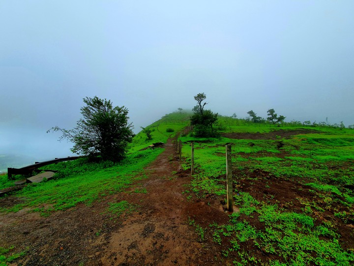 rain mountain