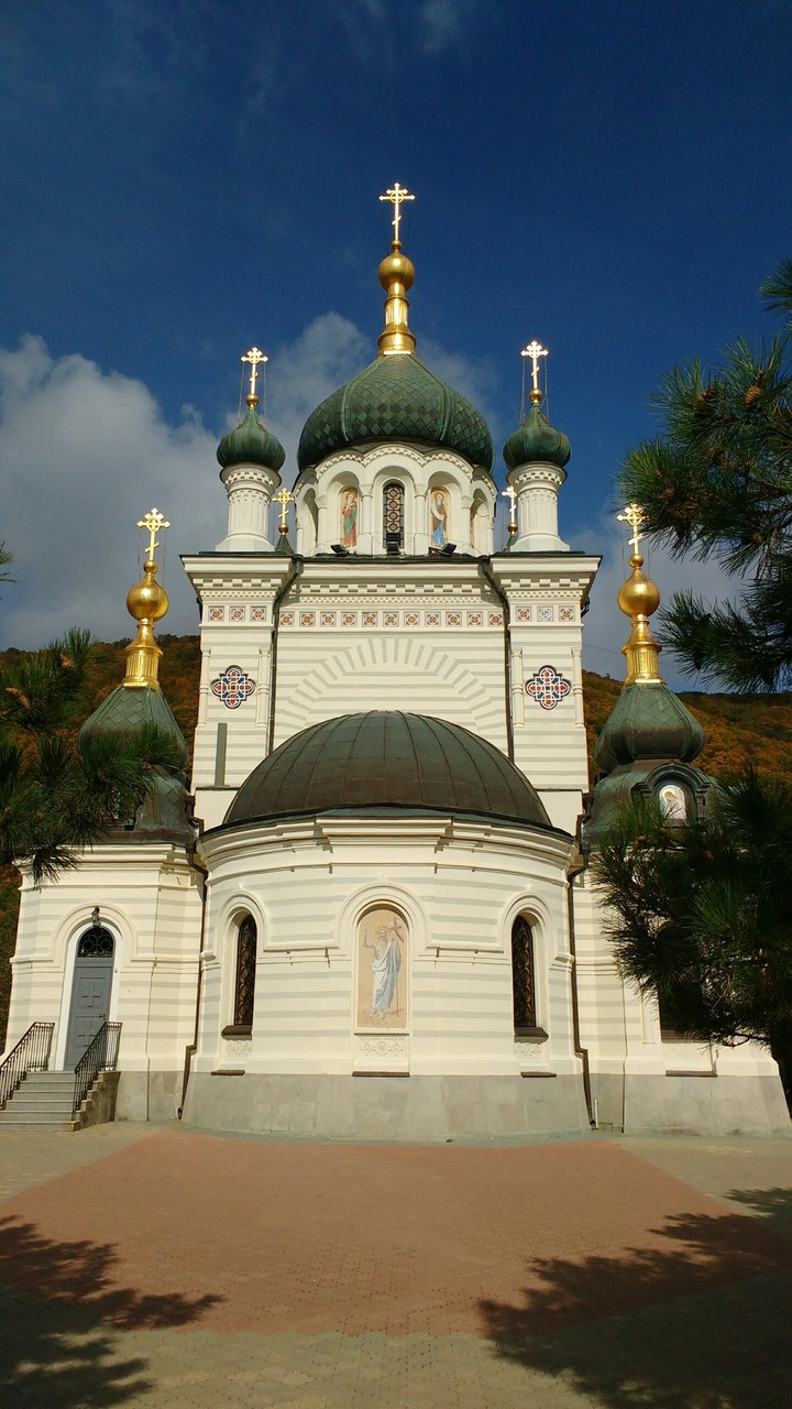 храм