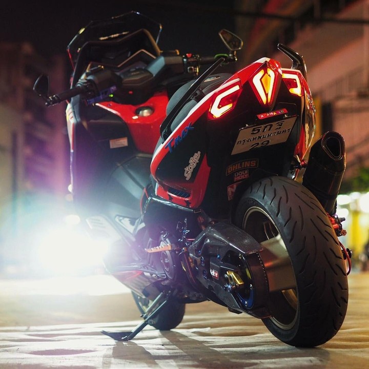 YAMAHA