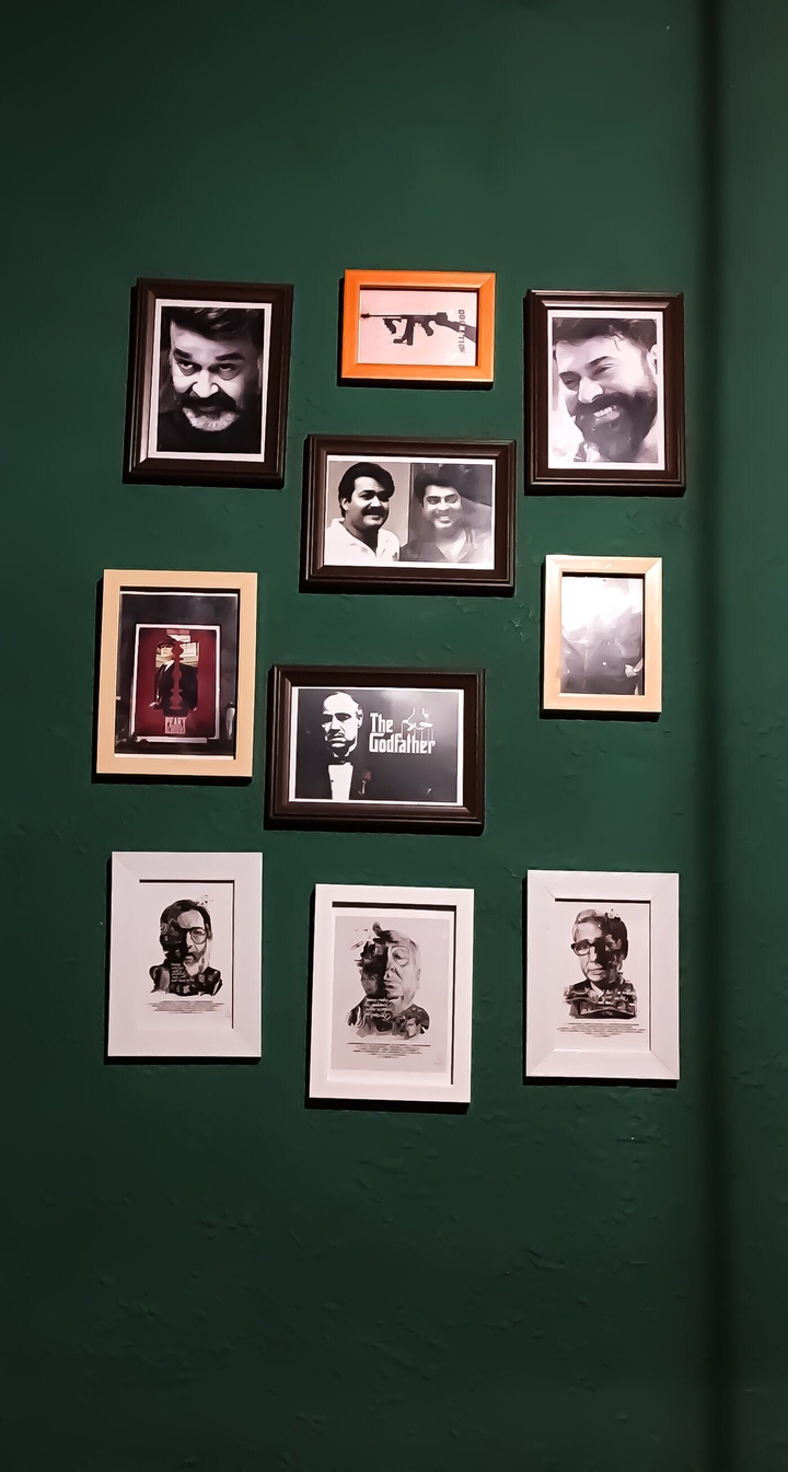 Wallpaper frame