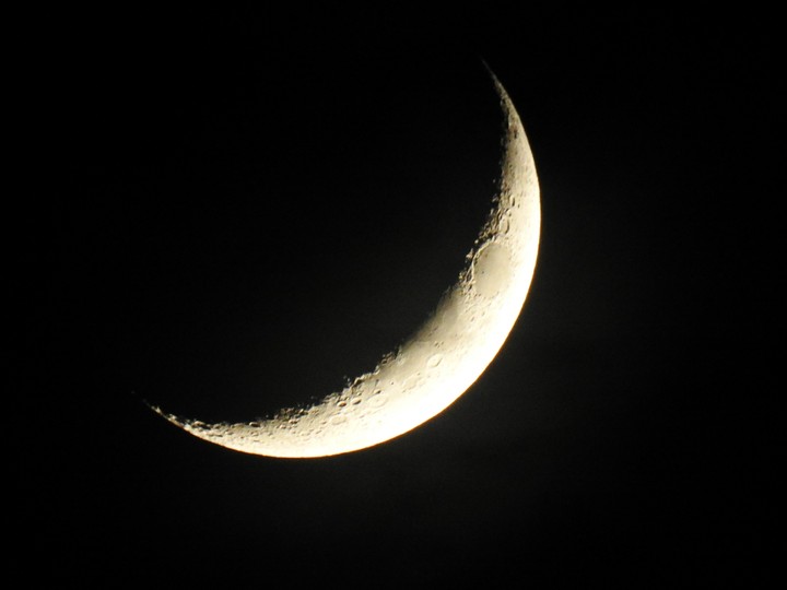 p900.. moon