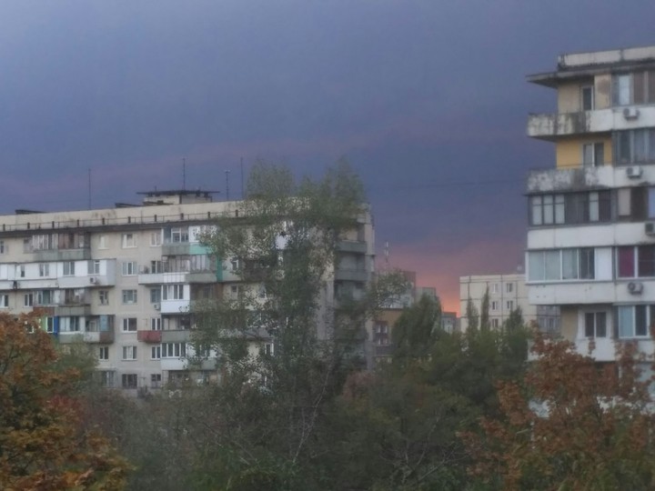 sky and sun rise