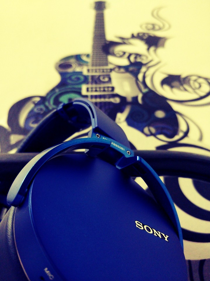 Headphones #sony#instaclick#bleedblue#blue#wallart#guitar