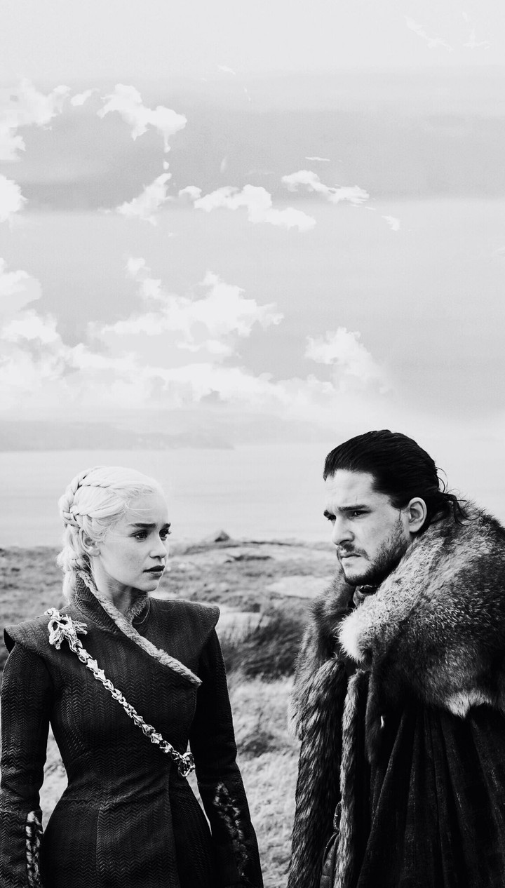 Dany is in love with Jon 