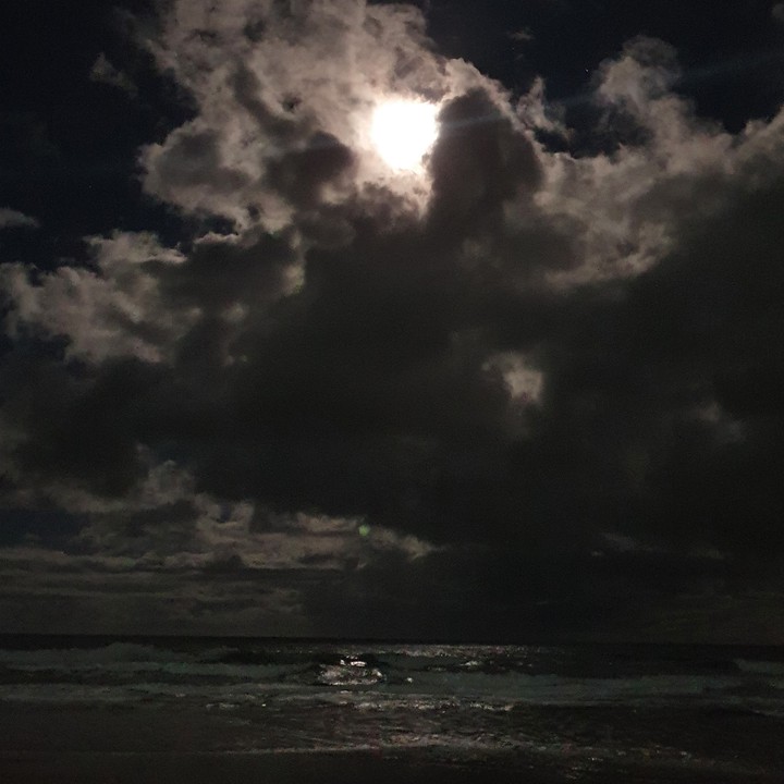 lua e o mar encontro perfeito