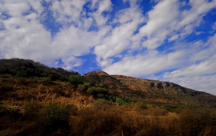 CERRO Y CIELO