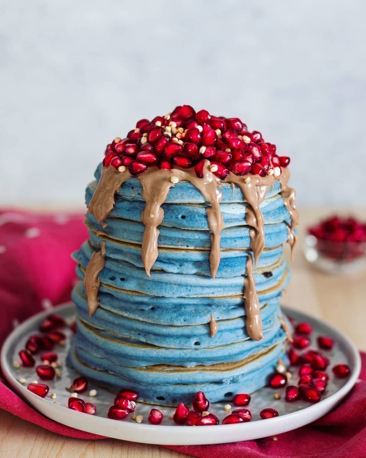 blue spirulina pancakes