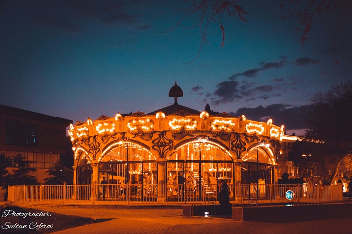 Baku boulevard carousel