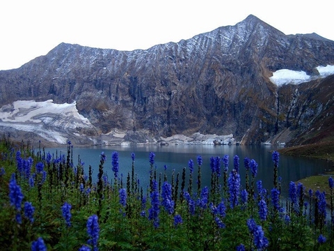 Ratti Gali lake,Nellum valley