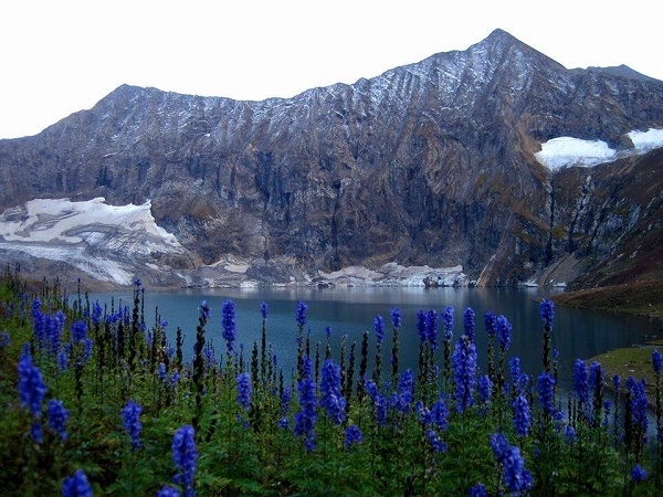Ratti Gali lake,Nellum valley