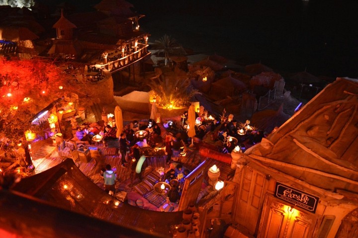 A night by the shore