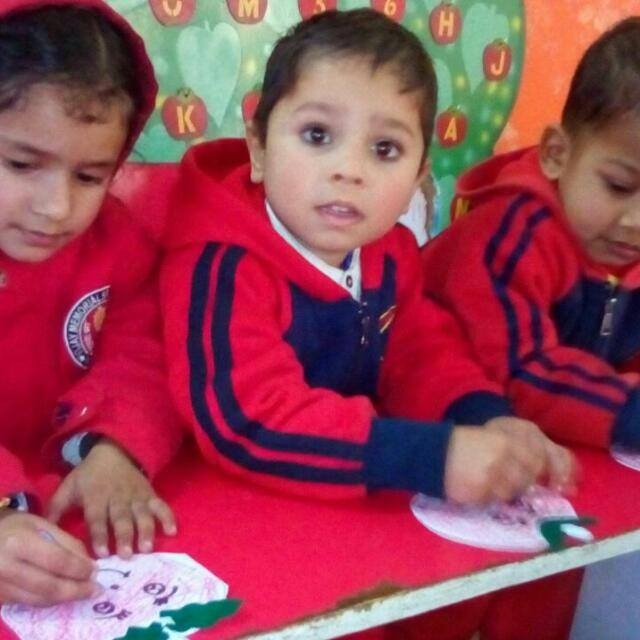 school student make art