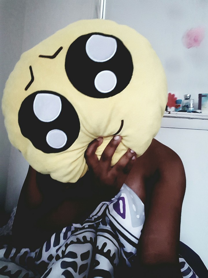 Emoji girl (1)